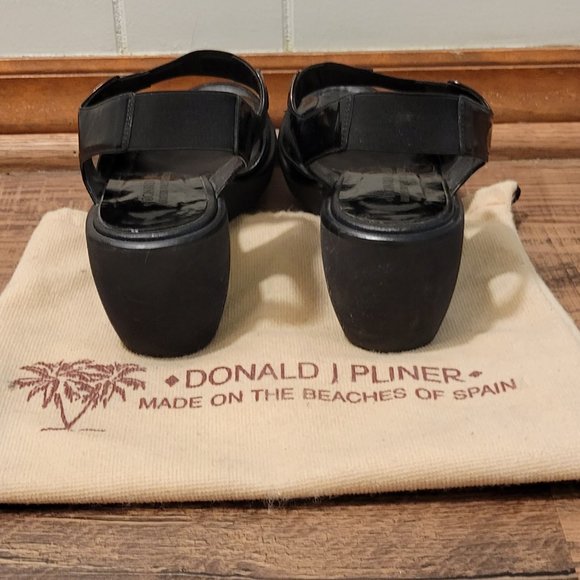❣️HP❣️Donald J Pliner Black Patent Leather Wedge Sandals Sz: 8 - Picture 5 of 10